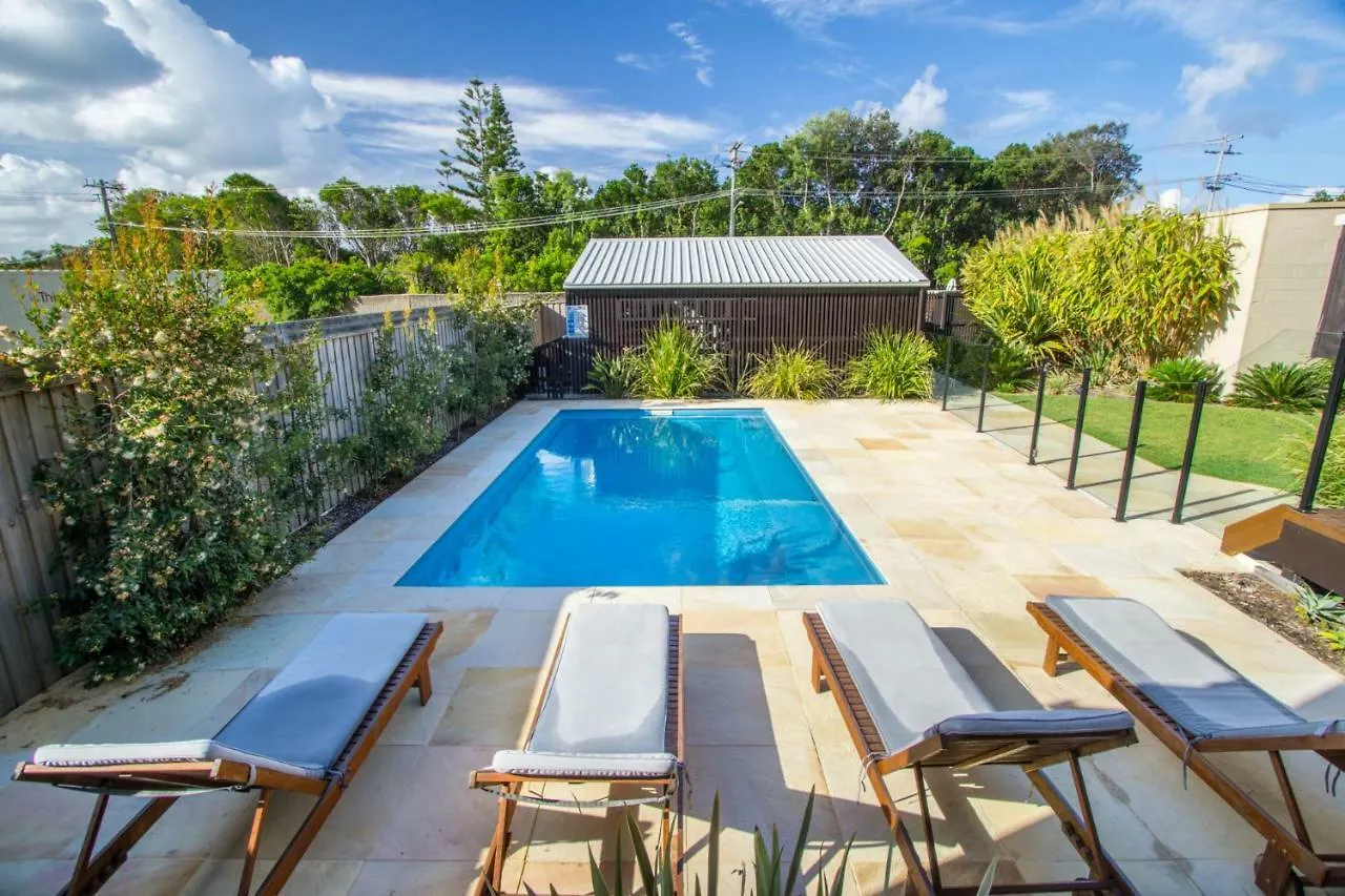 Byron Bay Accom Byron Beausoleil - Belongil Beach Holiday home